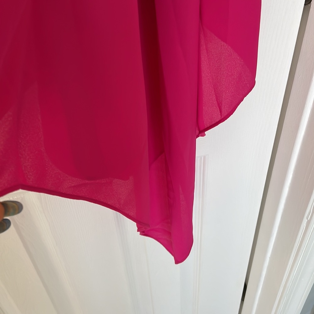 VINCE CAMUTO HOT PINK poncho style boatneck TOP Blouse 1 open shoulder Size M - Picture 9 of 9
